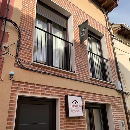Apartamentos Lux Carrion Carrion De Los Condes Exterior photo