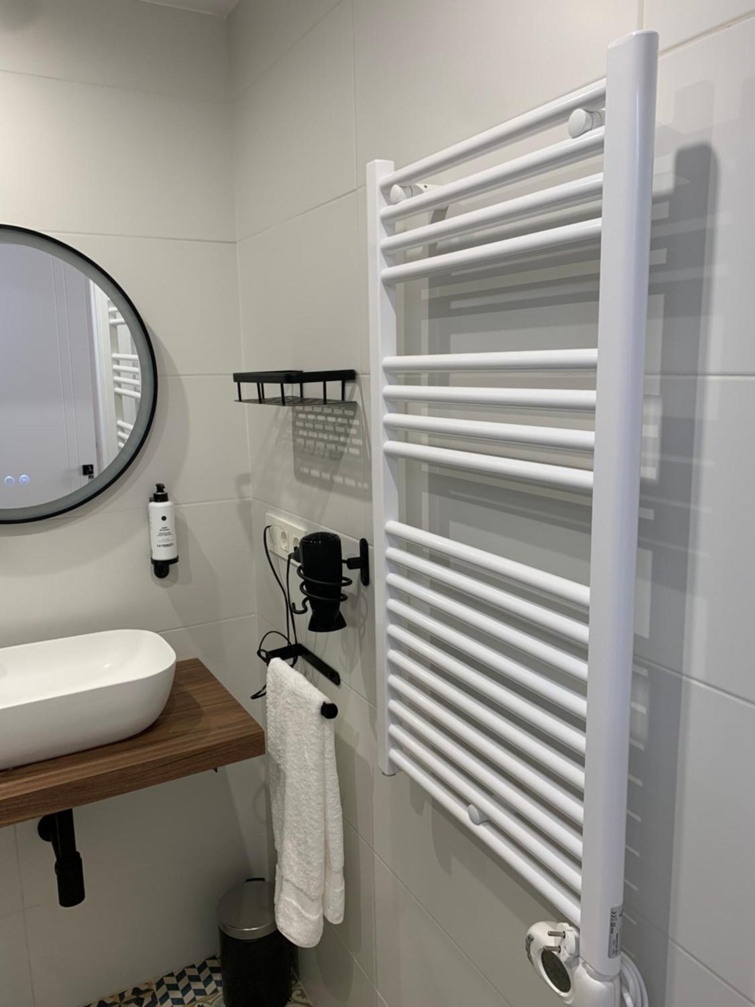 Apartamentos Lux Carrion Carrion De Los Condes Exterior photo